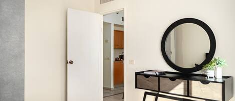 1 bedroom, iron/ironing board, free WiFi