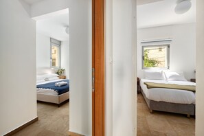 3 chambres, fer et planche à repasser, Wi-Fi gratuit