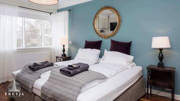 4 bedrooms, travel cot, WiFi, bed sheets