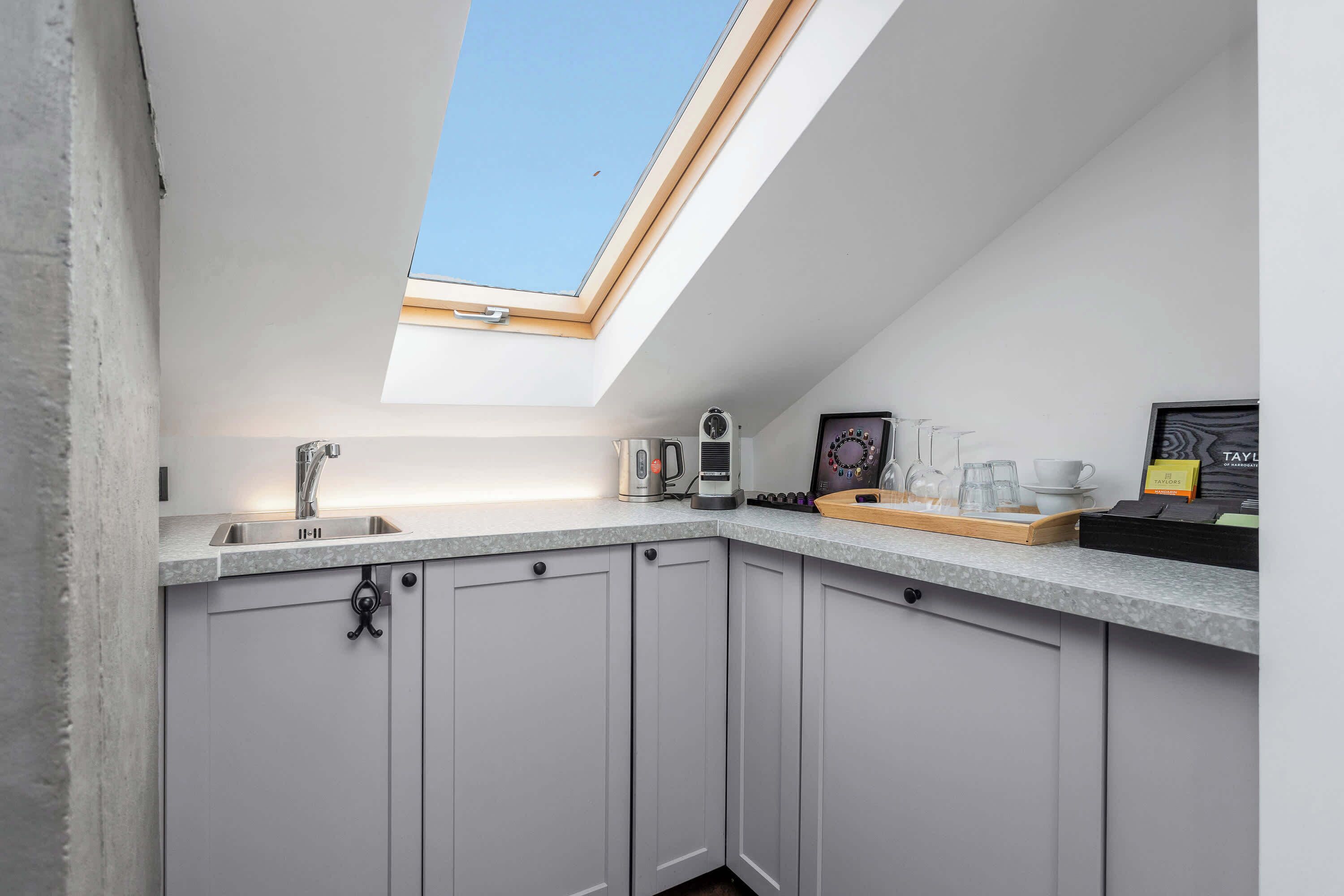 Fridge, microwave, dishwasher, coffee/tea maker