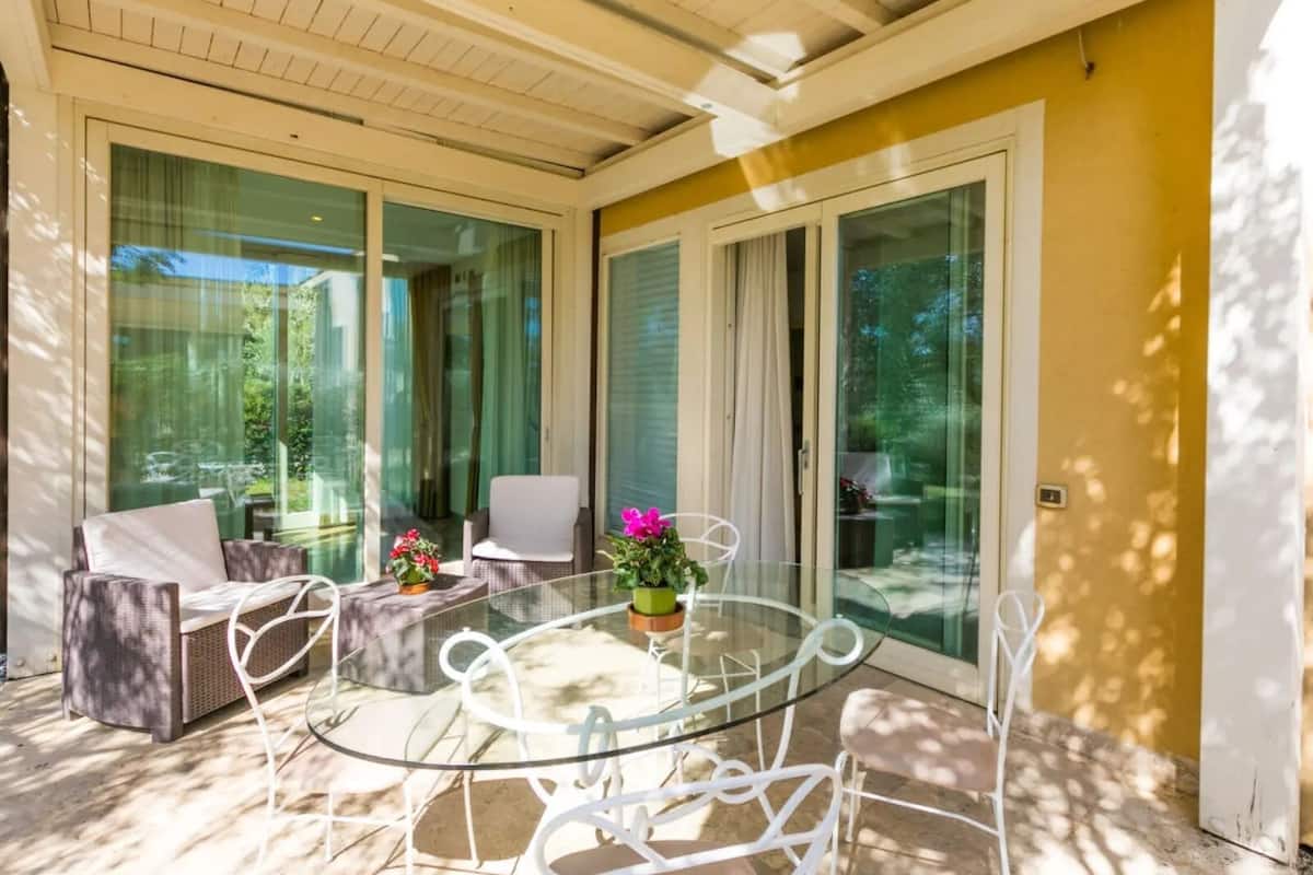 Bungalow Tiêu chuẩn, sân hiên, quang cảnh vườn | Hiên