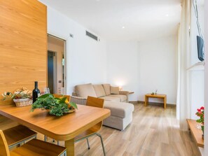 Bungalow Standard, patio, vue jardin | Coin séjour