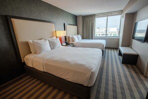 2 bedrooms, iron/ironing board, free WiFi, bed sheets - 2 Units | Perfect Downtown Stay | Kitchen & Desk | Walk to Kennedy Center Shows (Washington)