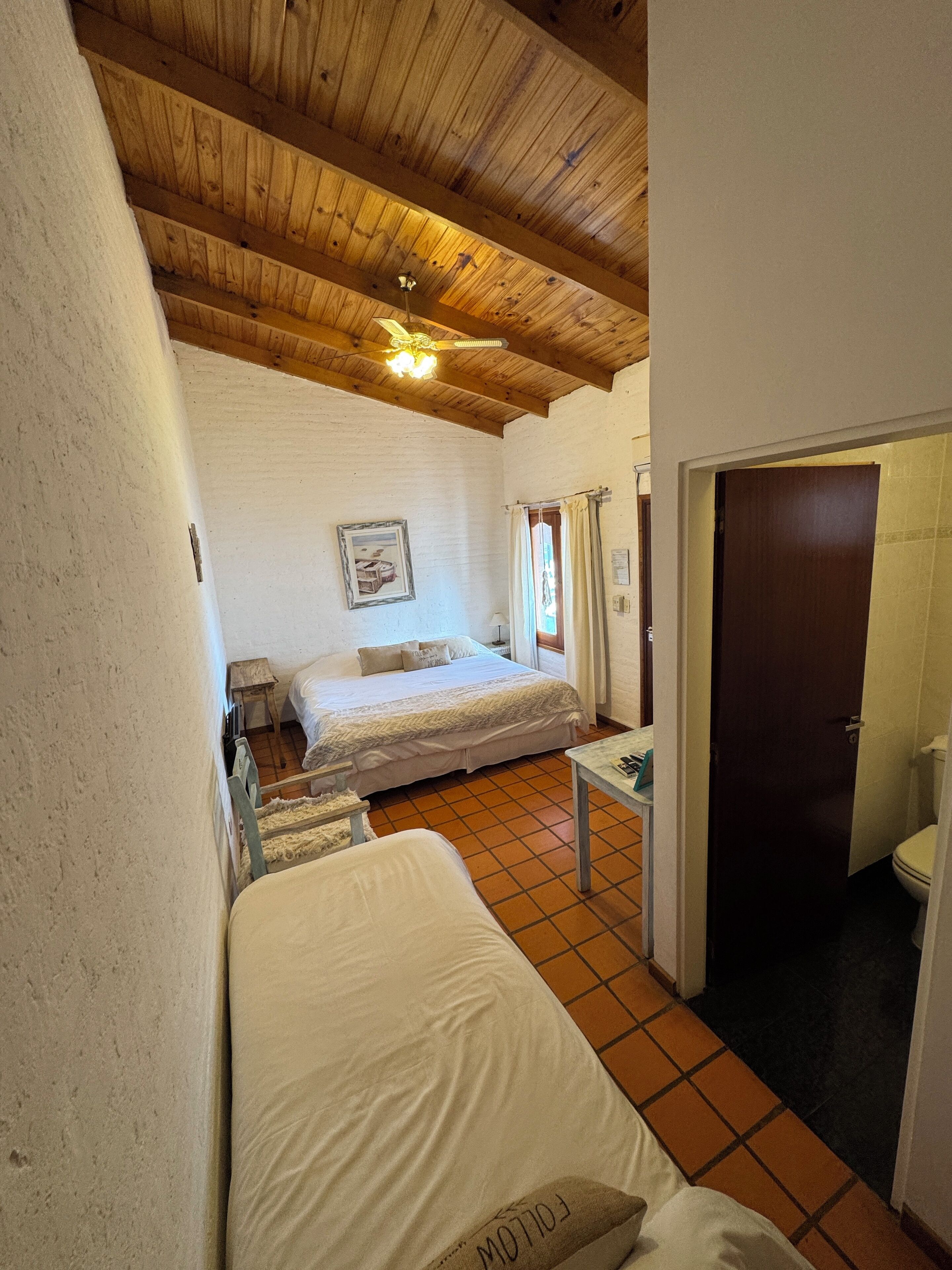 Tremannsrom – classic, bakgårdsutsikt (Room 12) | Safe på rommet, wi-fi (inkludert) og sengetøy