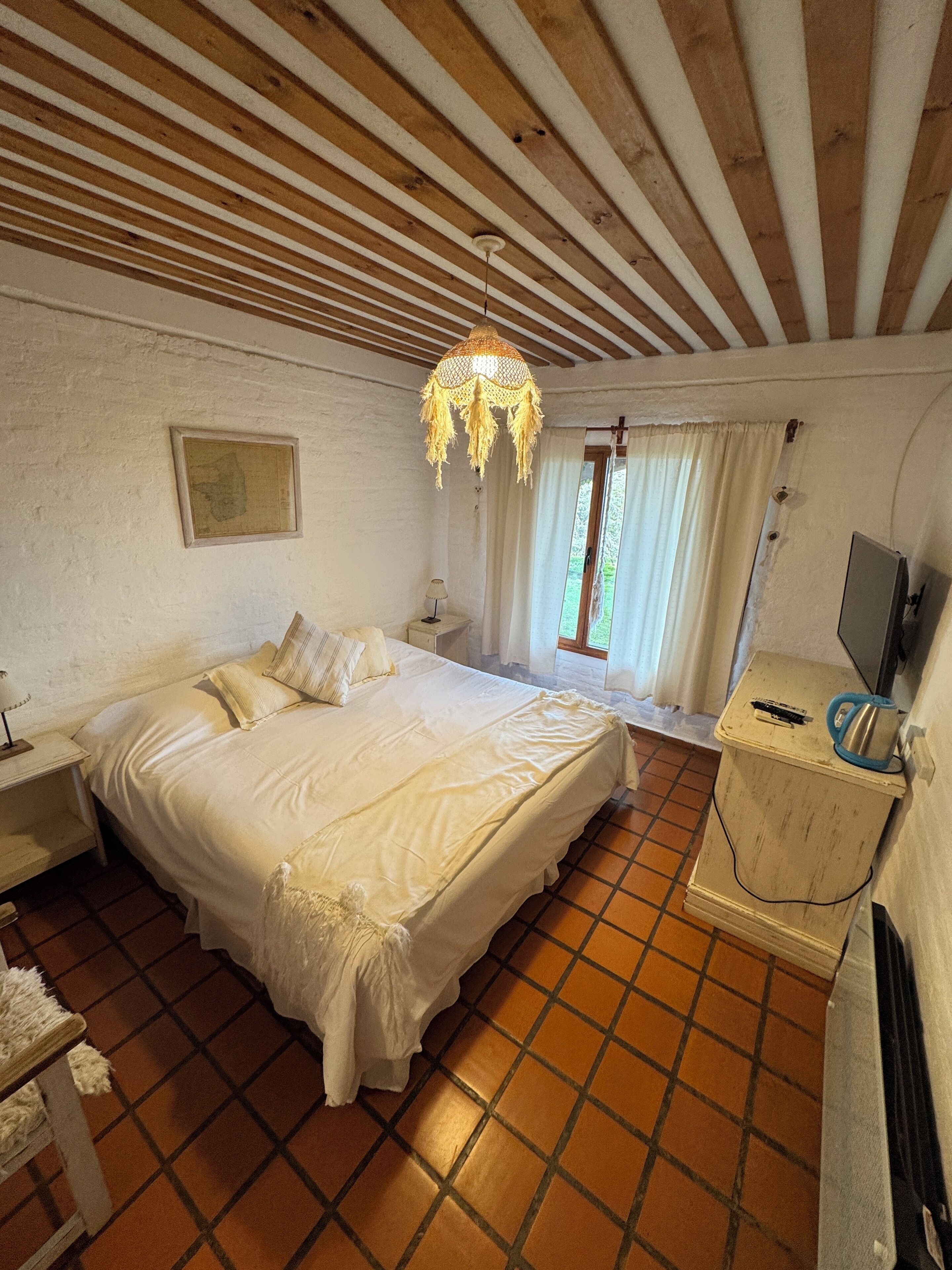 Dobbeltrom – classic, hageutsikt (Room 4) | Safe på rommet, wi-fi (inkludert) og sengetøy