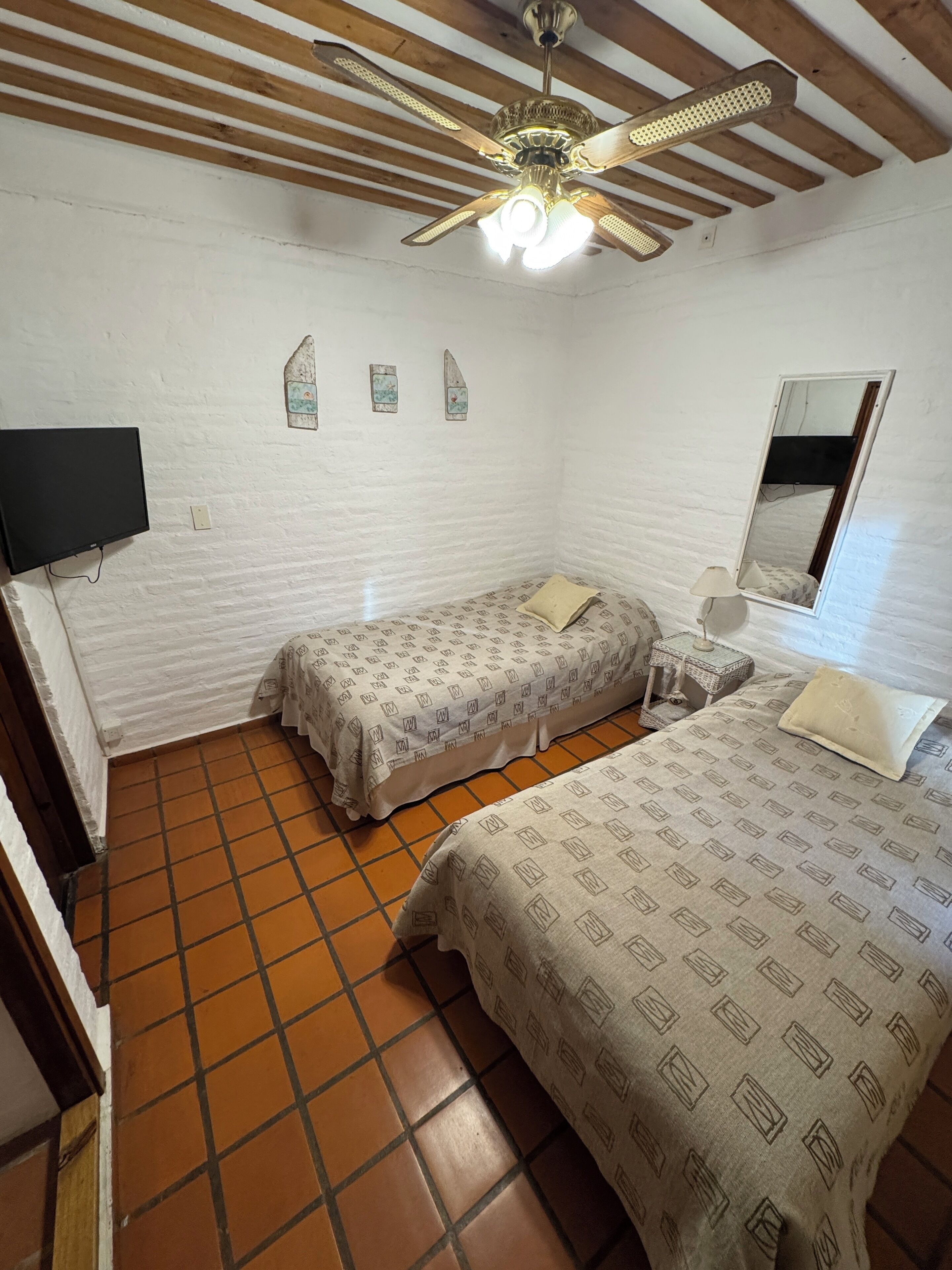 Tomannsrom, bakgårdsutsikt (Room 6) | Safe på rommet, wi-fi (inkludert) og sengetøy