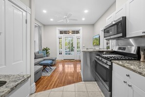 Microondas, horno y parrilla de estufa 