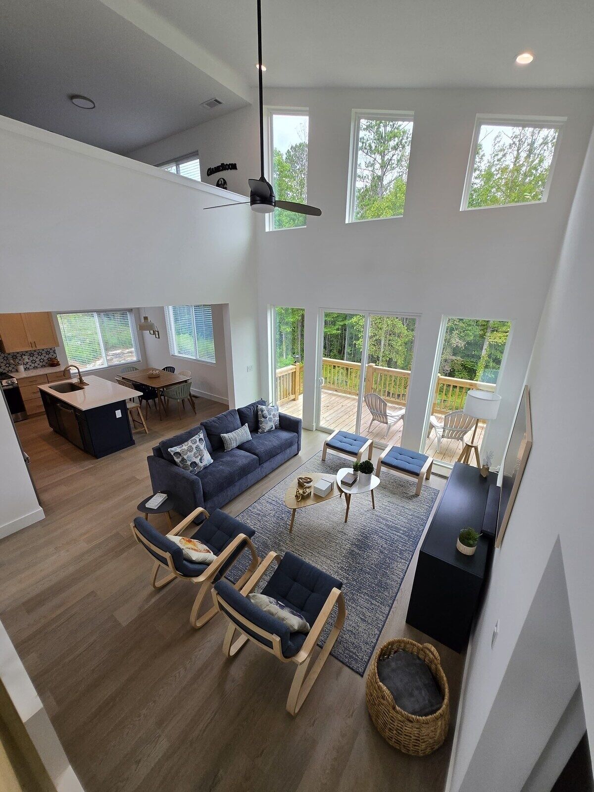 TV, peis, videospill og fotballspill