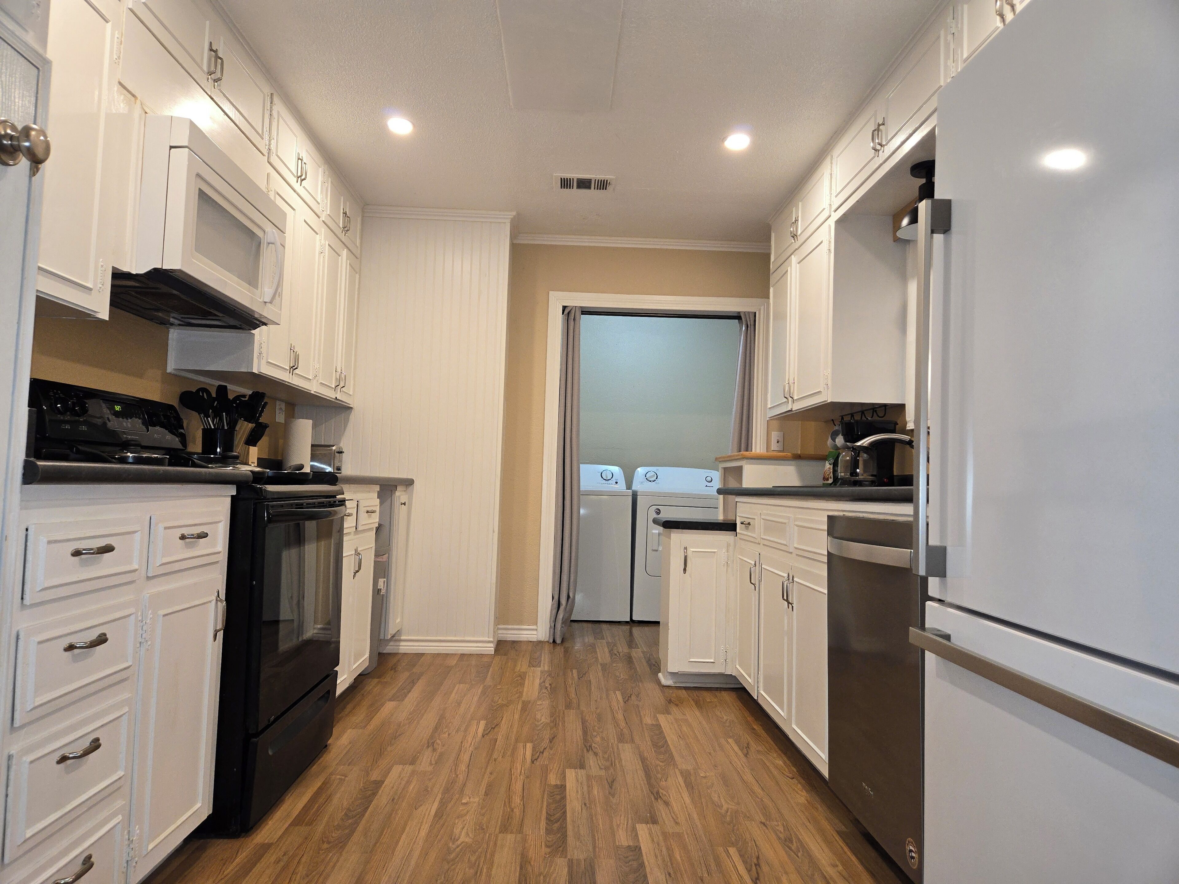 Microwave, oven, stovetop, dishwasher