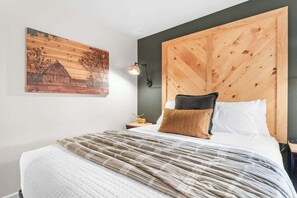 2 bedrooms, iron/ironing board, free WiFi, bed sheets - Bougie Bungalow @ Pointe Royale Resort (Branson)