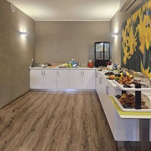 Petit déjeuner buffet compris tous les jours