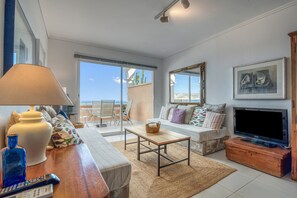 Living area - Beachfront Penthouse 'Jávea Beachfront Penthouse' with Sea Views (Xàbia)