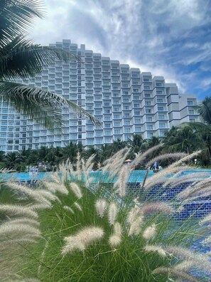 Front of property - AirPort Cam Ranh Resort (Cam Ranh)