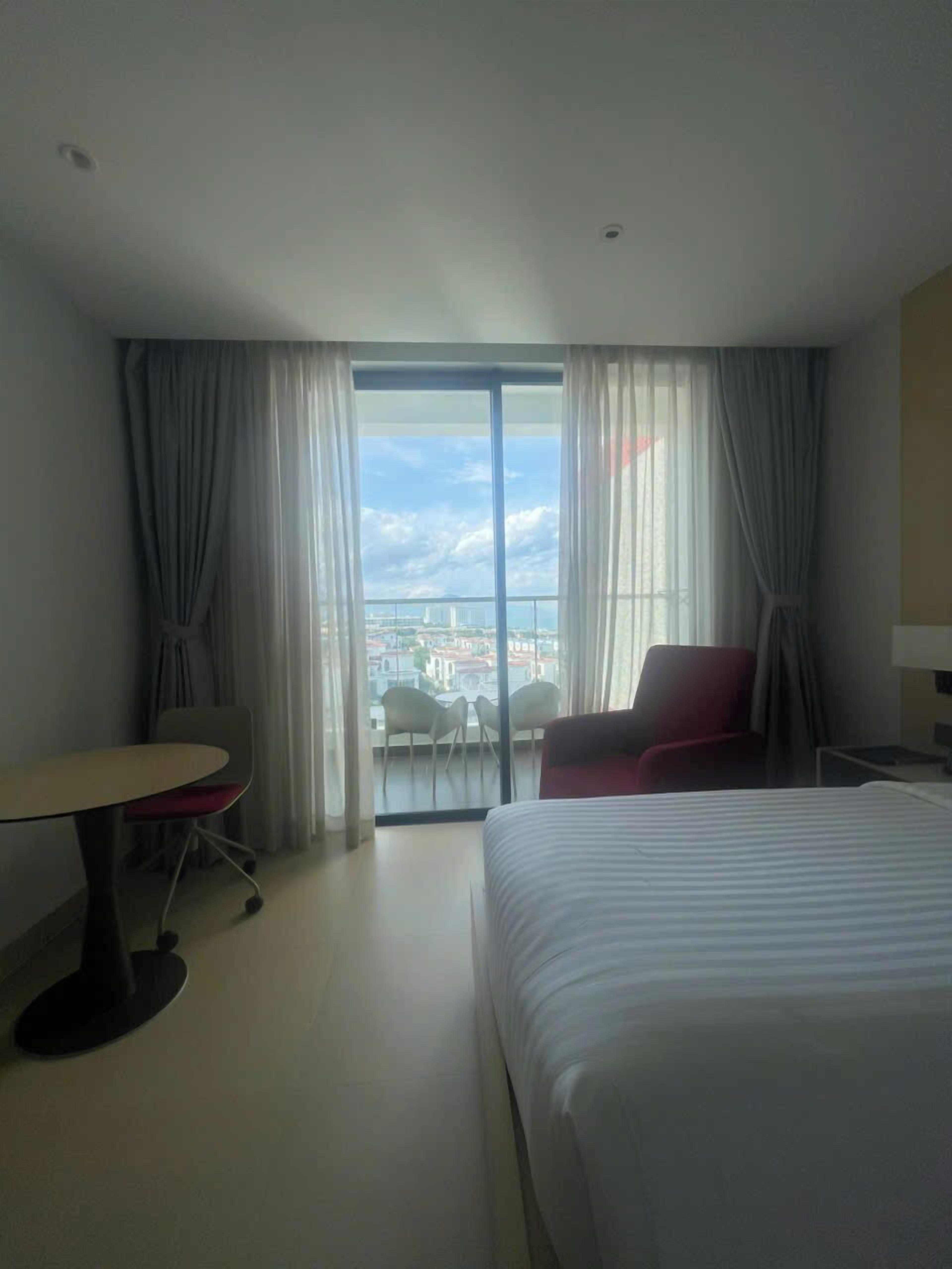 슈피리어 더블룸 또는 트윈룸, 발코니, 공원 전망 | 책상, 무료 WiFi