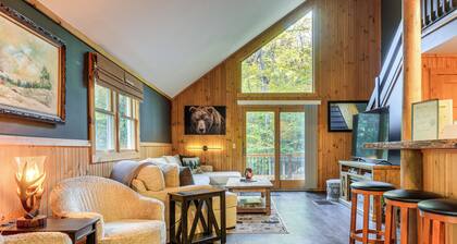 Hike, Ski & Relax: Renovated Retreat in Wilmington