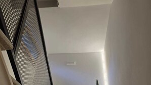 Uklassifisert bilde, 3 av 18, knapp