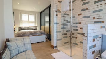 3 slaapkamers, individueel gedecoreerd, individueel gemeubileerd