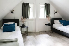 3 عدّة غرف نوم وواي فاي وملاءات أسرّة