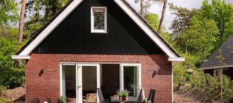 De Koekoek I Modern en vrijstaand vakantiehuis in het bos