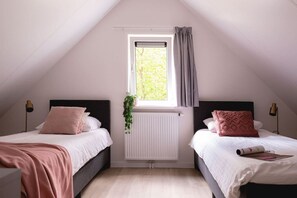 واي فاي وملاءات أسرّة