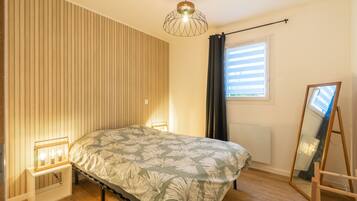 2 bedrooms, WiFi, bed sheets