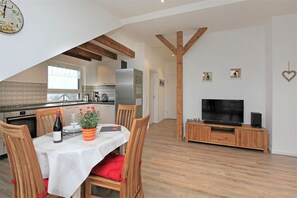 Kühlschrank, Ofen, Herdplatte, Geschirrspüler