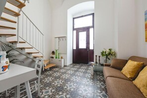 家庭复式 | 起居区 | 平板电视