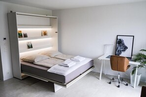 Ferros/tábuas de passar roupa, Wi-Fi, roupa de cama