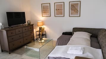 1 chambre, fer et planche Ă repasser, Wi-Fi, draps fournis