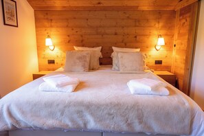 Chalet | 3 bedrooms, laptop workspace, iron/ironing board, bed sheets - Cozy Chalet 3br/6p With Balcony - Megeve (Megeve)