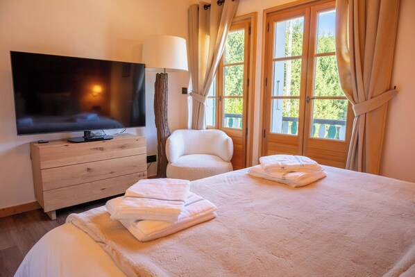 3 bedrooms, iron/ironing board, bed sheets - Cozy Chalet 3br/6p With Balcony - Megeve (Megeve)