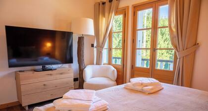 Cozy Chalet 3br/6p With Balcony - Megeve