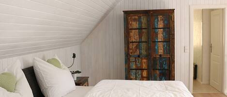 2 slaapkamers, een strijkplank/strijkijzer, wifi, beddengoed