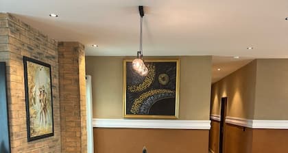 3 Bedroom Fully Serviced Penthouse Apartment