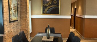 3 Bedroom Fully Serviced Penthouse Apartment