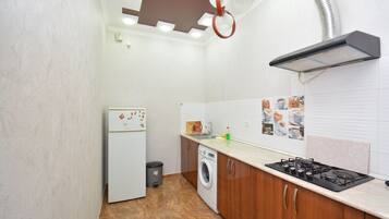 Classic Apartment, 2 Bedrooms | Private kitchen | Full-sized fridge, microwave, stovetop, electric kettle