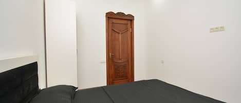 Classic Apartment, 2 Bedrooms | Iron/ironing board, free WiFi