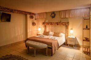 3 Schlafzimmer, Schreibtisch, Bügeleisen/Bügelbrett, WLAN