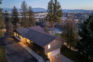 Exterior - River House with Panoramic Views (Spokane)