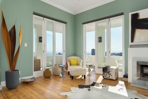 TV, fireplace - Seahurst Stunning Ocean Views in Fresnaye (Cape Town)