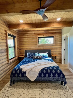 4 bedrooms, WiFi, bed sheets - Enchanting Ski In Ski Out Log Cabin in Beaver at Eagle Point Resort, sleeps 20+ (Beaver)