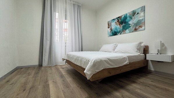 1 bedroom, in-room safe, iron/ironing board, free WiFi