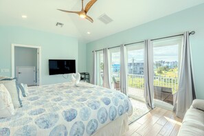 4 bedrooms, internet, bed sheets, wheelchair access