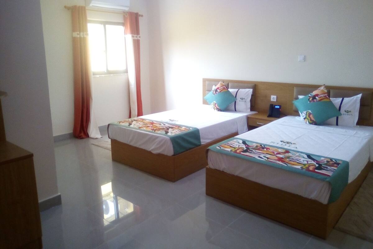 Standard Twin Room, Partial Lake View