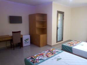 Standard Twin Room, Partial Lake View