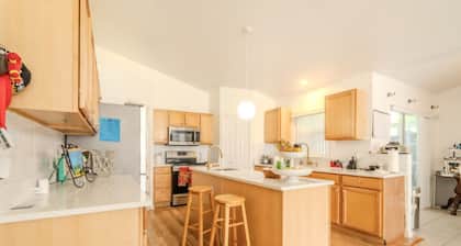 1 Flint and Kingscrest, LLC - Queen Bedroom