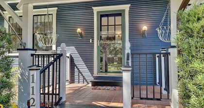 1921 2BD/1BTH Bungalow - Historic Winter Garden, Steps to Plant St, Dogs Welcome