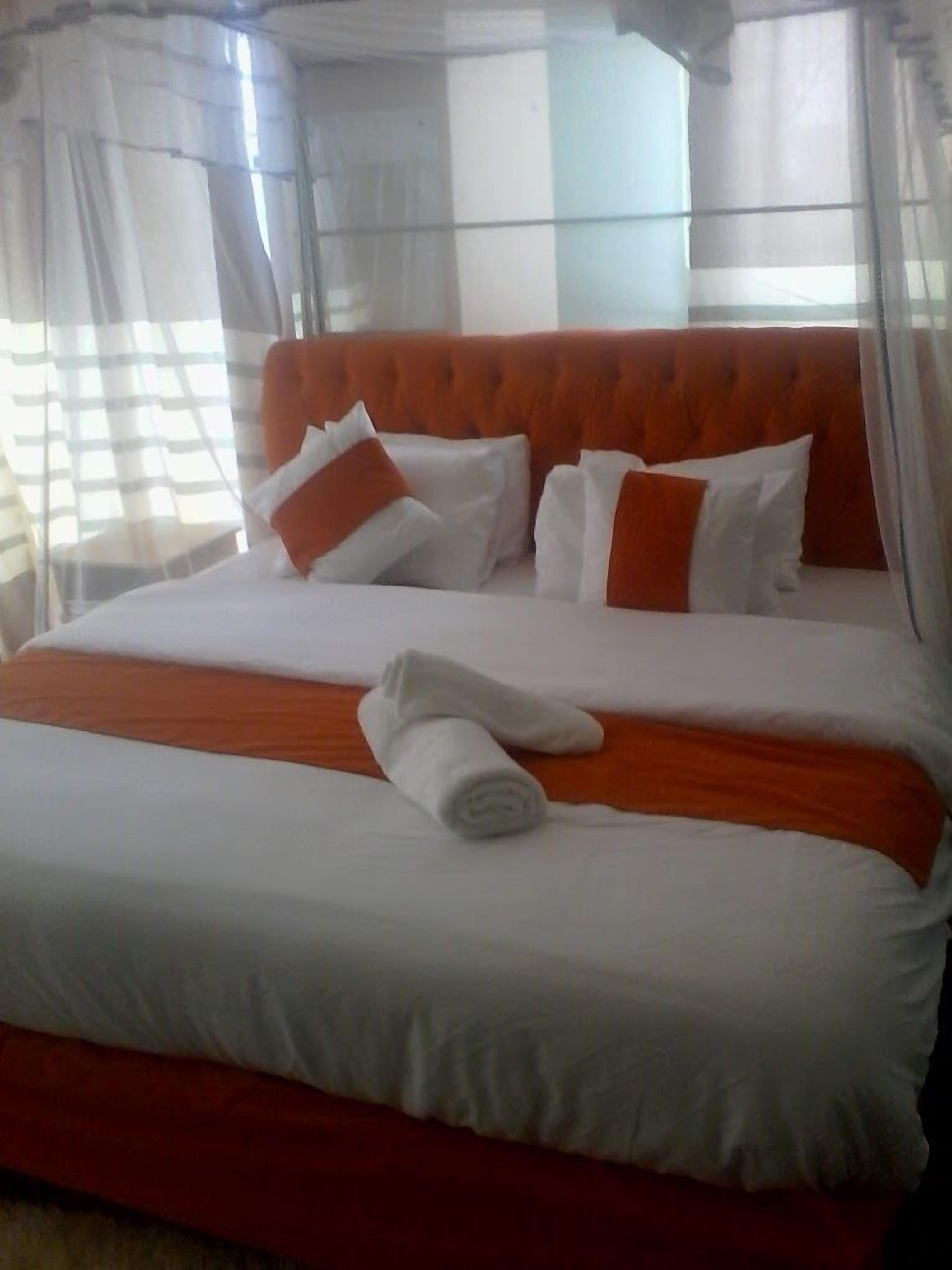 Deluxe Double Room, City View | Free WiFi, bed sheets