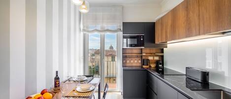 Fridge, microwave, oven, dishwasher