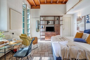 1 soverom, strykejern/-brett, wi-fi og sengetøy